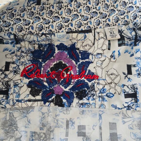 Robert Graham Men’s XL Classic Fit Button Down Shirt Abstract Blue White Stretch - Picture 5 of 11